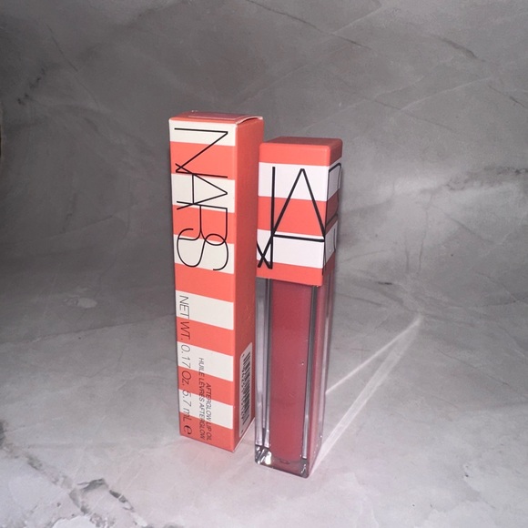 NARS Afterglow Lip Oil in High Life - Picture 1 of 5